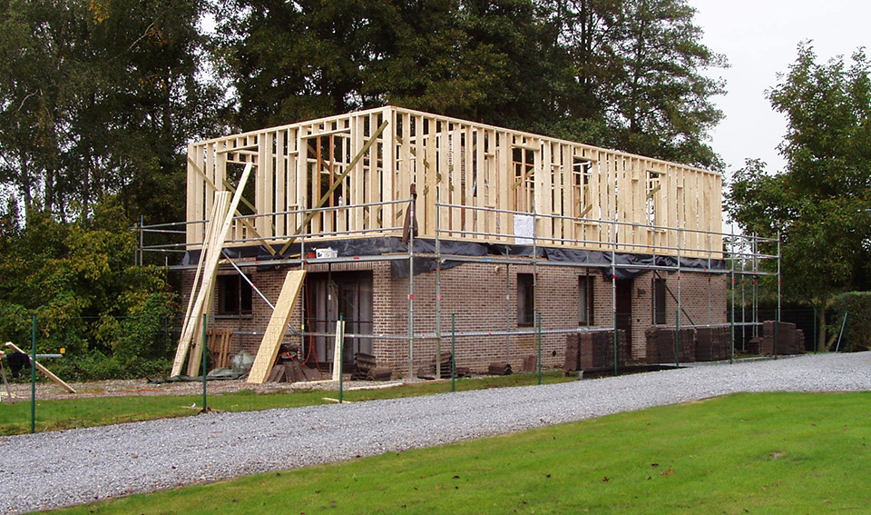 Renovatie en aanbouw
in houtskelet 